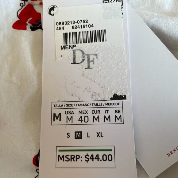 NWT Denim & Flower Santa Gamer Button Down Short Sleeve Christmas Shirt Size M - Picture 9 of 13